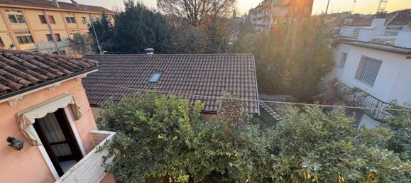 4-salle Villa à Vicenza, Italy No. 33709 76