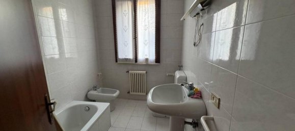 4-salle Villa à Vicenza, Italy No. 33709 55