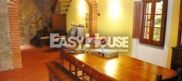 3 bedrooms House in Loro Ciuffenna, Italy No. 90970 17