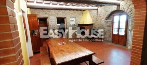 3 bedrooms House in Loro Ciuffenna, Italy No. 90970 13