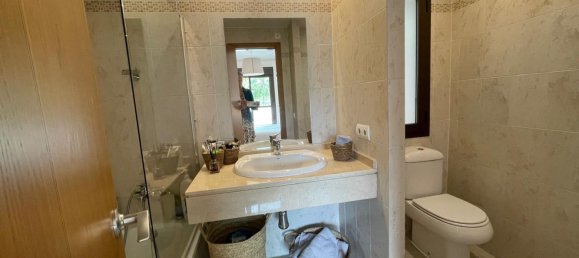 Apartamento de 2 dormitorios en Estepona, Spain No. 137932 11