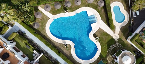 Apartamento de 2 dormitorios en Estepona, Spain No. 137932 19