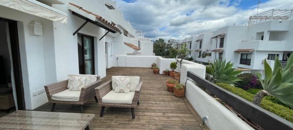 Apartamento de 2 dormitorios en Estepona, Spain No. 137932 13