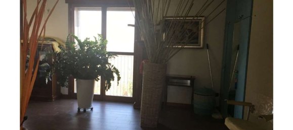 4 Schlafzimmer Wohnung in Rozzano, Italy, Nr. 370137 20