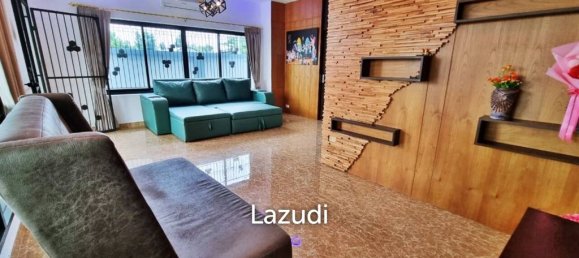 Кафе / ресторан с 2 спальнями в Паттайя, Таиланд № 14512 4