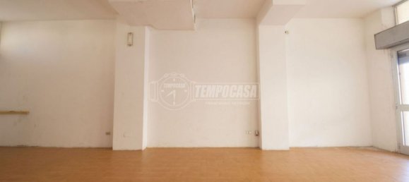 85m² Warehouse in Porto Sant'Elpidio, Italy No. 63711 9