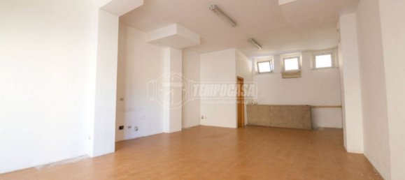 85m² Warehouse in Porto Sant'Elpidio, Italy No. 63711 17