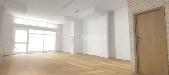 85m² Warehouse in Porto Sant'Elpidio, Italy No. 63711 11