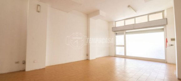 85m² Warehouse in Porto Sant'Elpidio, Italy No. 63711 8