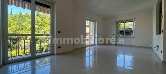 2 bedrooms Apartment in Verona, Italy No. 289522 2