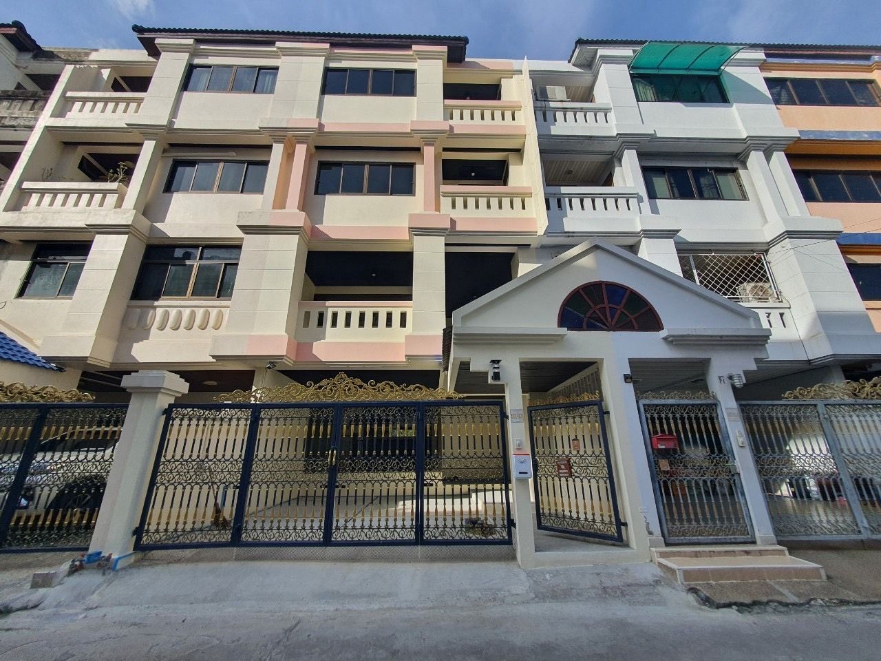 Casa T4 em Chatuchak, Thailand N.º 69759