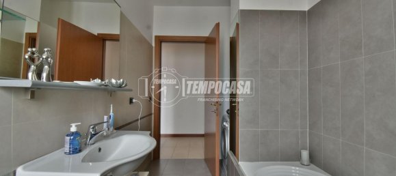4 rooms Apartment in Tolentino, Italy No. 234519 12