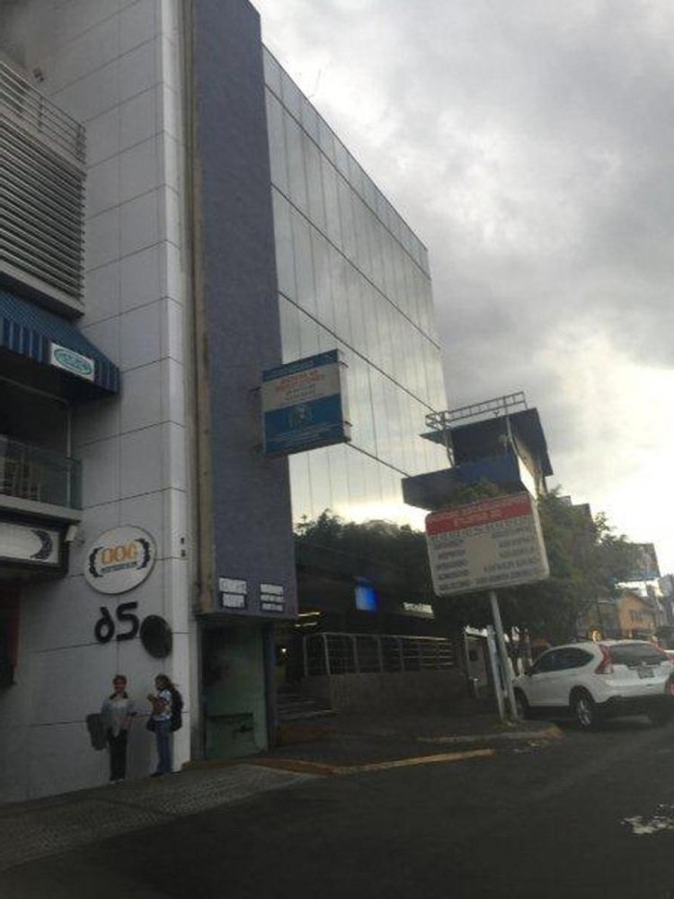 300m² Office in Naucalpan de Juarez, Mexico No. 200823