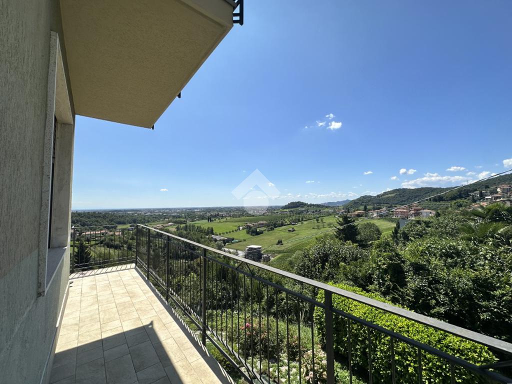 2 chambres Appartement à Scanzorosciate, Italy No. 263345