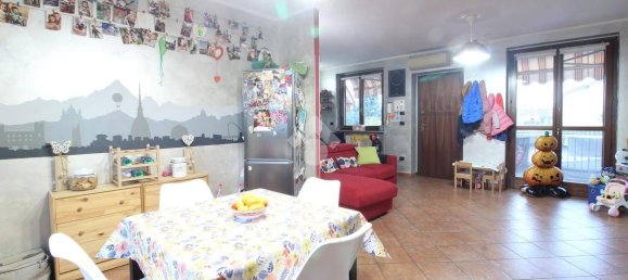 2 bedrooms Apartment in Santena, Italy No. 102557 5