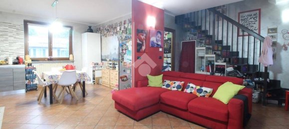 2 bedrooms Apartment in Santena, Italy No. 102557 3
