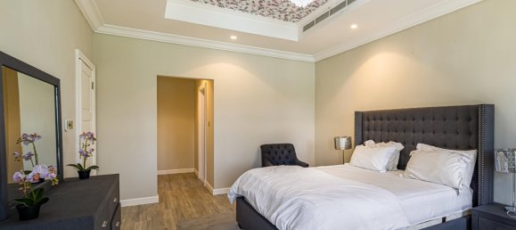 4 bedrooms Villa in Palm Jumeirah, UAE No. 19454 23