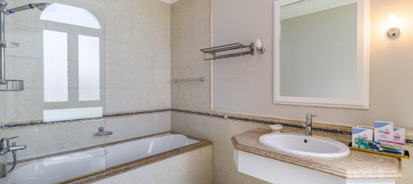 4 bedrooms Villa in Palm Jumeirah, UAE No. 19454 26