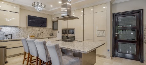 4 bedrooms Villa in Palm Jumeirah, UAE No. 19454 14