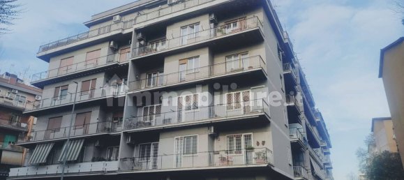 3 Schlafzimmer Wohnung in Rome, Italy, Nr. 8828 2