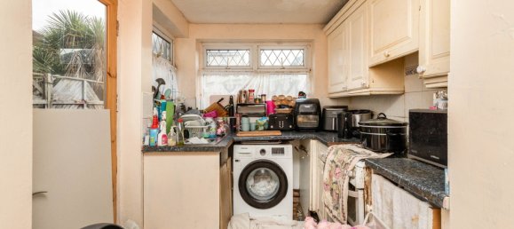 3 bedrooms House in Bristol, United Kingdom No. 2728 4