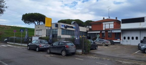 2744m² Warehouse in Ravenna, Italy No. 372056 11