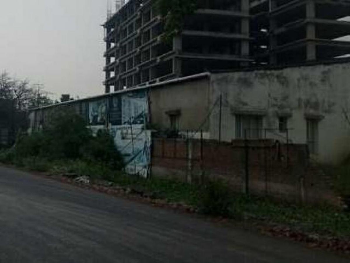 5 bedrooms House in Kolkata, India No. 44464