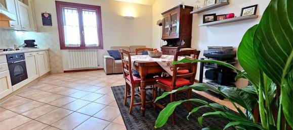 3غرفة شقة في Spilamberto, Italy رقم 145018 12