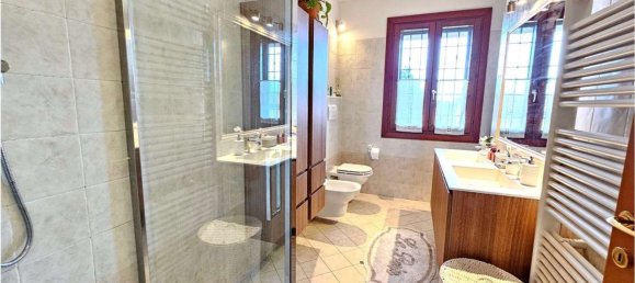 3غرفة شقة في Spilamberto, Italy رقم 145018 23