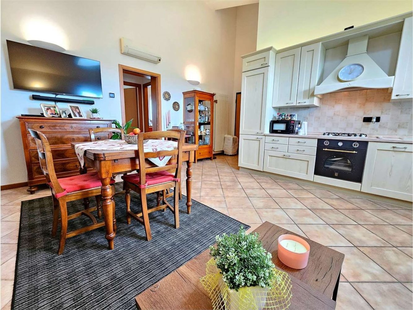 3غرفة شقة في Spilamberto, Italy رقم 145018