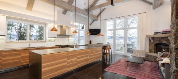 7 bedrooms Commercial property in Avon, USA No. 560268 7