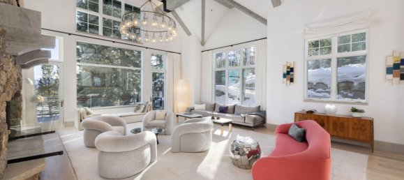 7 bedrooms Commercial property in Avon, USA No. 560268 21