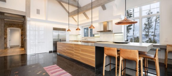 7 bedrooms Commercial property in Avon, USA No. 560268 8