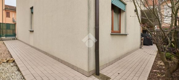 3 rooms Apartment in Zelo Buon Persico, Italy No. 54703 16