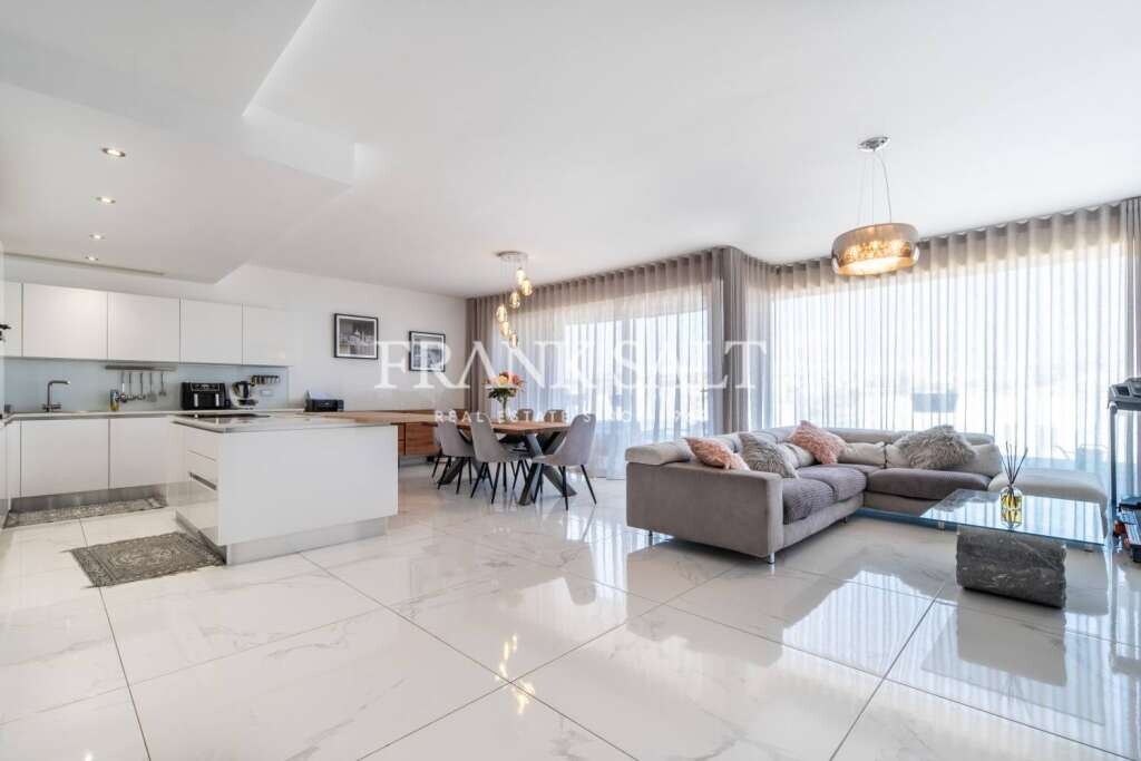 3 غرف نوم شقة في Saint Paul's Bay, Malta رقم 2904