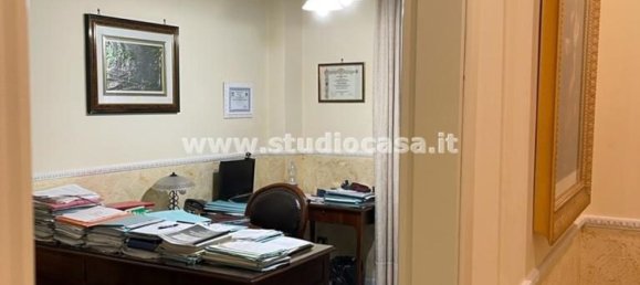 4 rooms Apartment in Crotone, Italy No. 197558 10