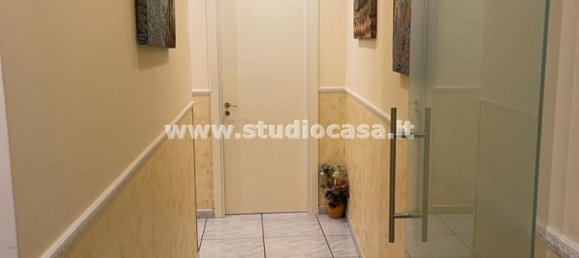 4 rooms Apartment in Crotone, Italy No. 197558 7