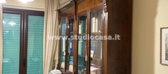 4 rooms Apartment in Crotone, Italy No. 197558 11