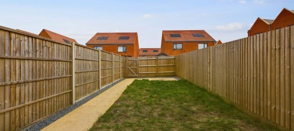 2 غرف نوم عقار تجاري في Bordon, United Kingdom رقم 13825 8