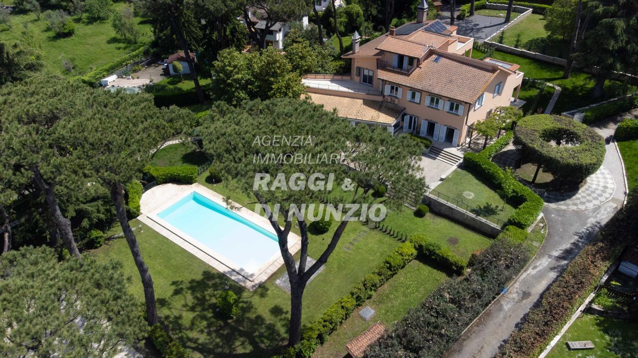 2-salle Appartement à Grottaferrata, Italy No. 2062