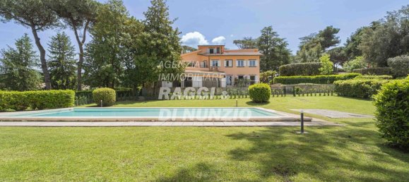 2-salle Appartement à Grottaferrata, Italy No. 2062 4