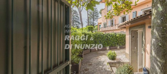 2-salle Appartement à Grottaferrata, Italy No. 2062 15