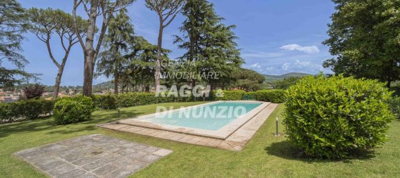 2-salle Appartement à Grottaferrata, Italy No. 2062 10