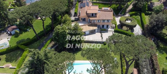 2-salle Appartement à Grottaferrata, Italy No. 2062 6