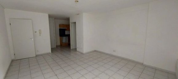 1 bedroom Apartment in Laon, France No. 303389 4