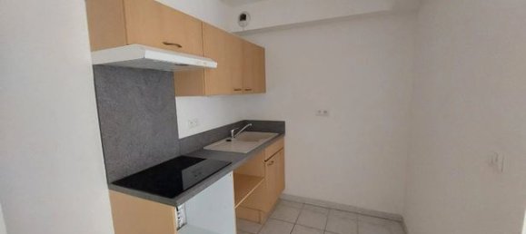 1 bedroom Apartment in Laon, France No. 303389 5