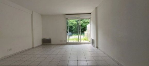 1 bedroom Apartment in Laon, France No. 303389 3