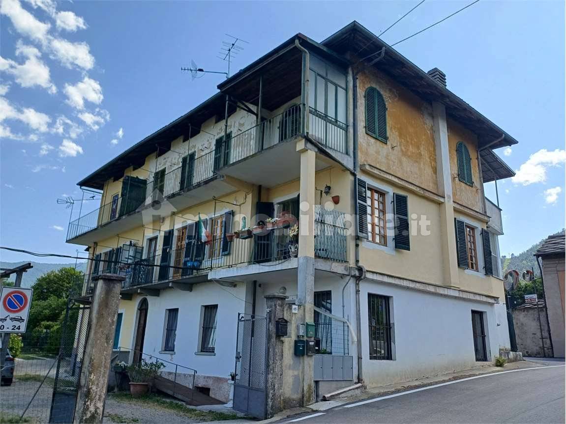 Studio in Lanzo Torinese, Italy No. 318323