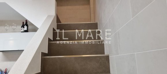 5-Zimmer Haus in Massa, Italy, Nr. 303825 9