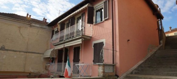 7 rooms House in Castelnuovo Calcea, Italy No. 81632 3
